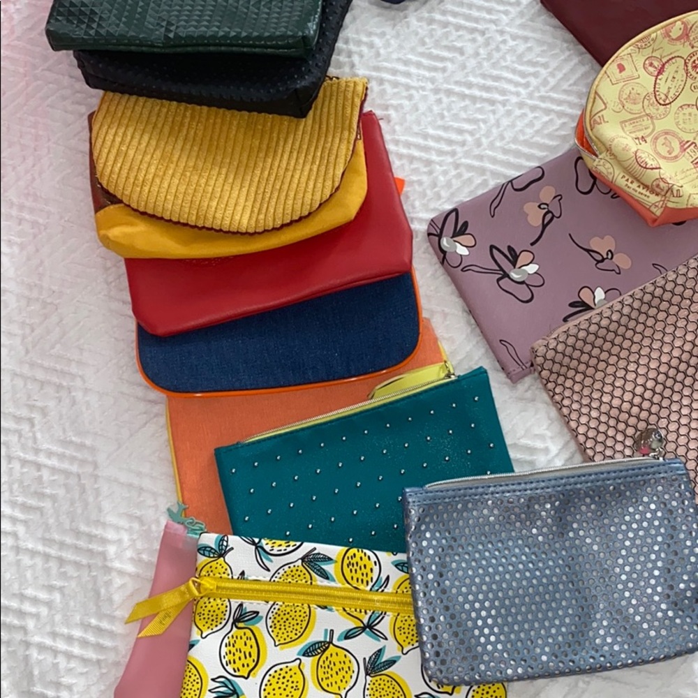 Ipsy cosmetics bags